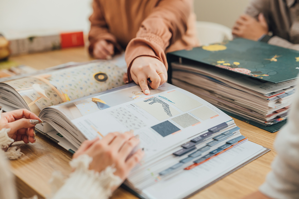 家づくりの相談をするイメージ